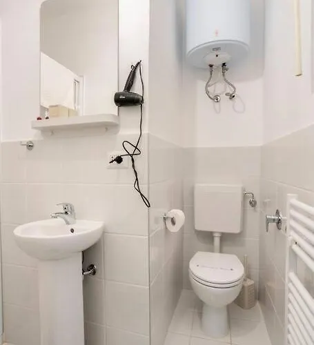 Antiche Stalle Iii *